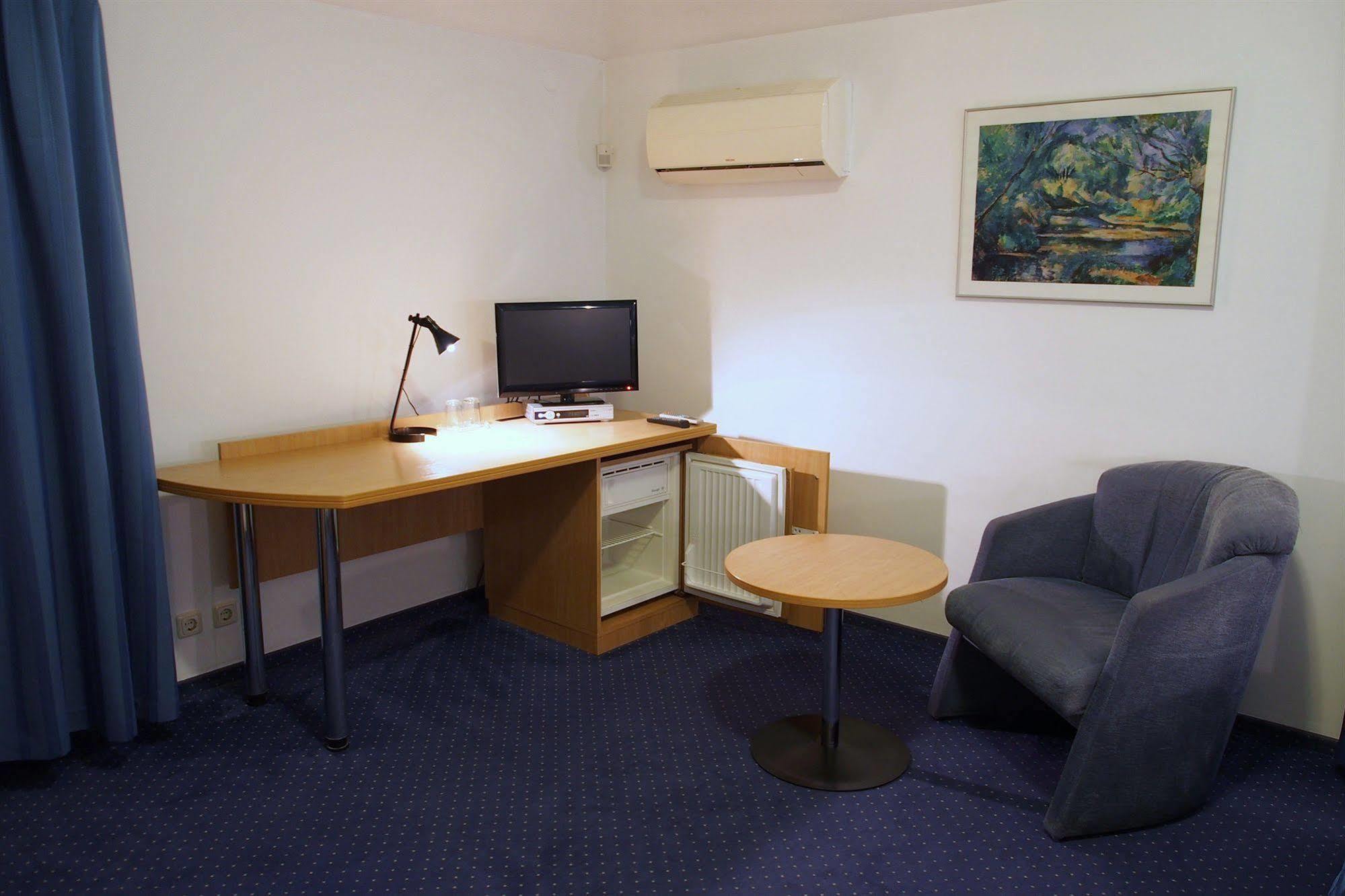 Telecom Guest Hotel Vilnius Kültér fotó